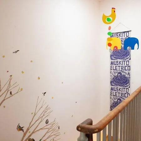 Spacious 3 Bedroom Georgian House In Apartment *