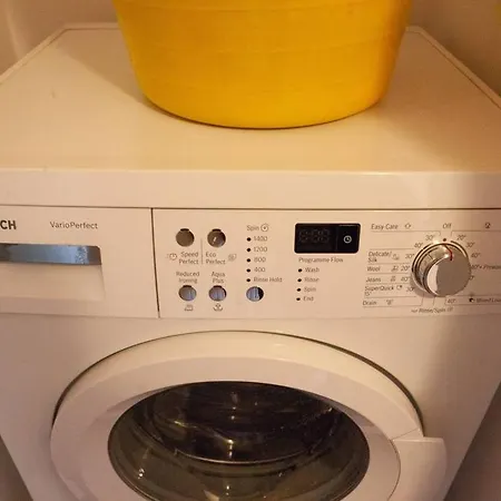 Apartment Spacious 3 Bedroom Georgian House In